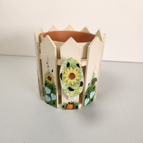 Vintage Handpainted Watering Can Plant Planter Wood Cottagecore Farmhouse Cute - Picture 2 of 13